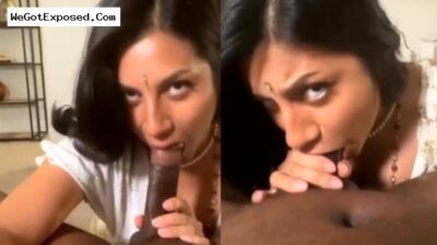 Beautiful girlfriend Pammi ne deep blowjob diya