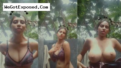 Desi cheating Bhabhi showing big boobs outdoor to her lover on video call