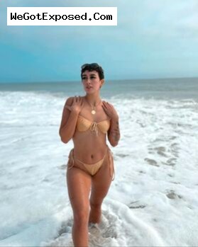 Mary Elizabeth Winstead Nude ,All About Nina