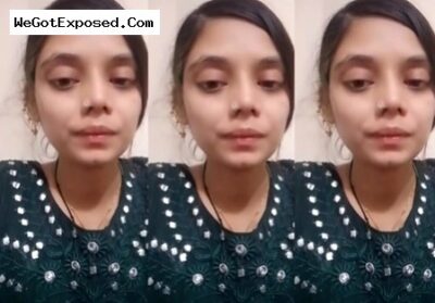 Beautiful girl showing her boobies, Desi