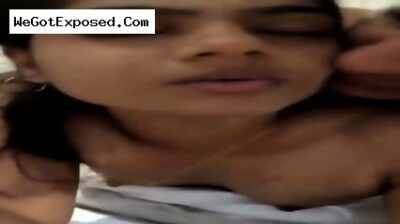 Dard Ho Raha Hai Sexy Ladki Ko Uske Bf Ne Doggy Pela Indian Desi Hindi Sex MMS Video Leaked
