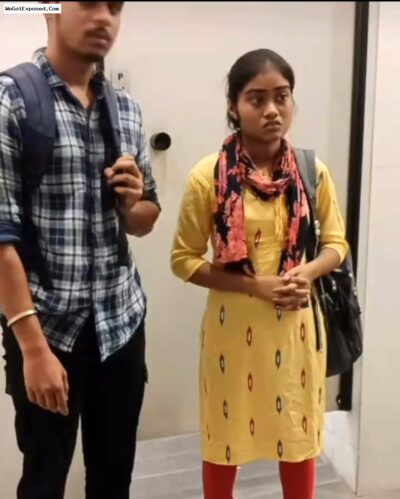 Desi Girl caught fucking with BF in Mall Bathroom, Viral Video