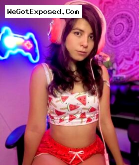 Laura Devushcat Nude Serving Looks
