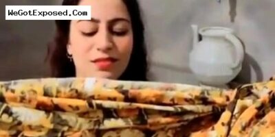 Pakistani Couple  Leaked Outdoor Sex