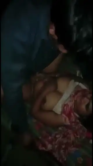 Pakistani Village Wife Fucked by Neighbor MMS