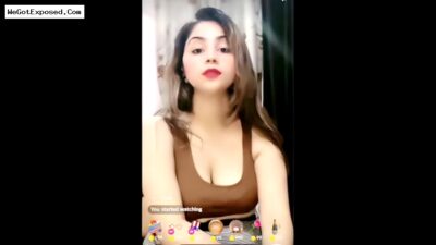 Ritika Singh showing her boobs and pussy on tango live sex