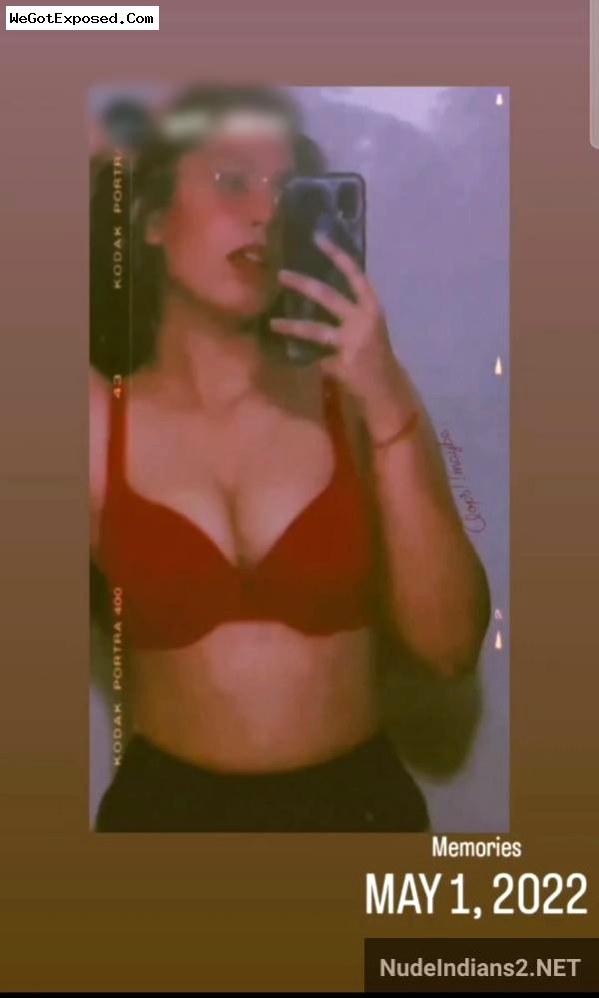 South Delhi GF Priya Awasthi’s big boobs show to a rich BFF 8