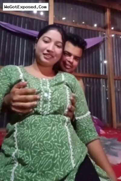 Viral Desi Couple Live Fucking Show Pressing Boobs Licking Wet Pussy And Hard Chudai