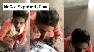 Watchman gets a quick blowjob from a maid in desi video