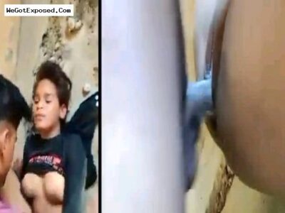 Young Slut Viral Outdoor Sex With Local Guys, Threesome viral