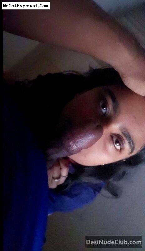 College Girl Showing boobs and taking Blowjob Pics Nude Indian Club 4
