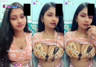Desi Girl Strips Fully Nude On Chamet Cam Show Fingering Herself Before Fucking Pussy With Eggplant