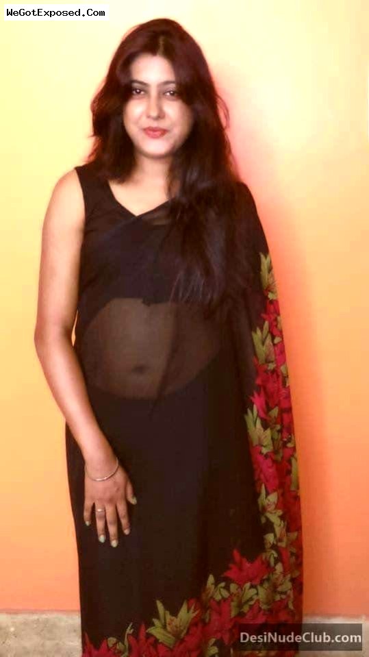 Sexy Desi Model Girl Nude Sowing Nude Boobs and pussy 3
