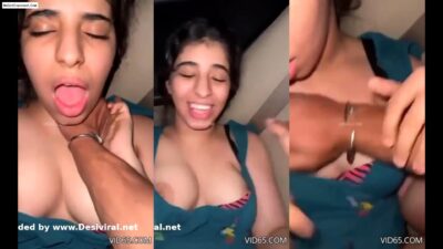 Hot Desi Girl Fucking In Car With Wild Expressions