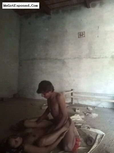 Paki Village Couple Floor Fucking Leaked Video